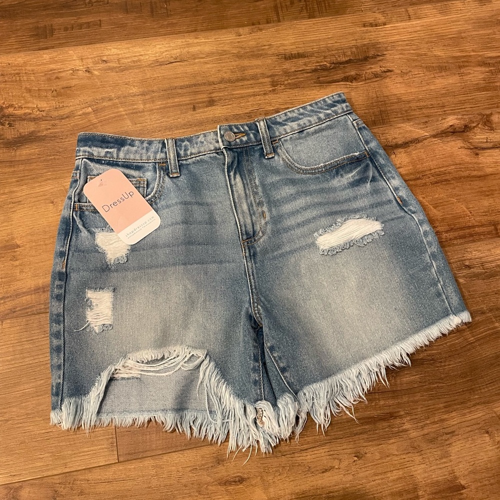 Women’s distressed jean shorts